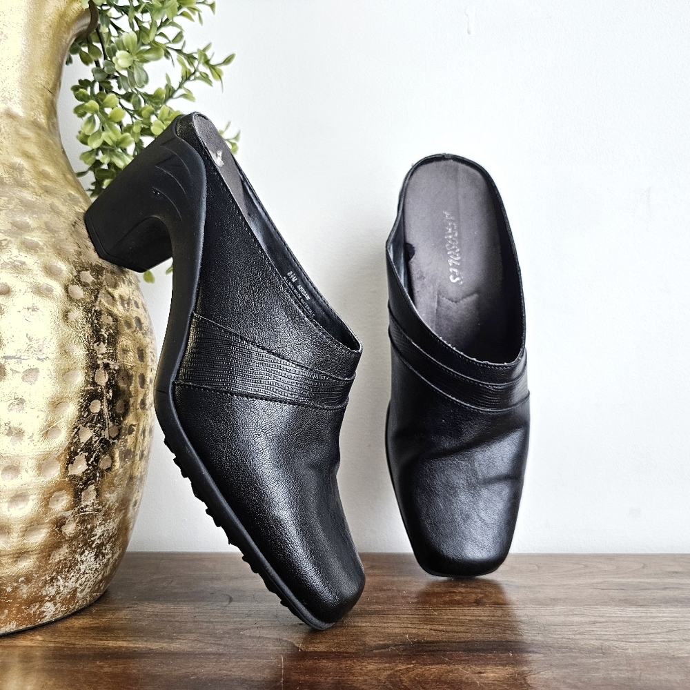 Aerosoles Seesaw Black Faux Leather Clogs Women's Mules Size 8.5M